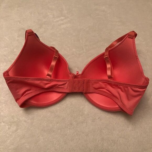 NWT Women’s Shiny Pink T-shirt Bra - Picture 5 of 5